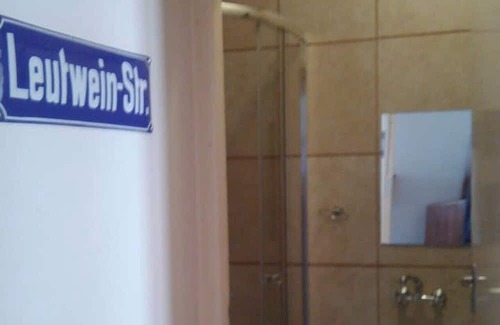 Luderitz Apartment | Large Self Catering Apartment in Historic Building