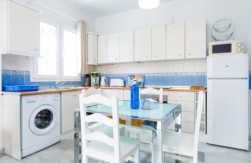 Nerja Apartment | BB Suite (3 double rooms)