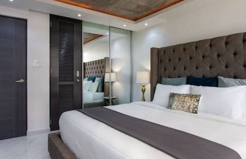 Isla Verde Apartment | Esperanza Beach 2B Pool Parking Oceanfront 2BDR