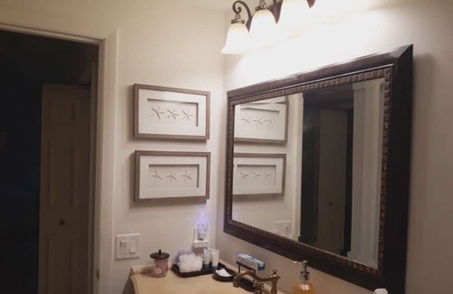 Weston Condo | Classy Comfortable Condo - Close to everything