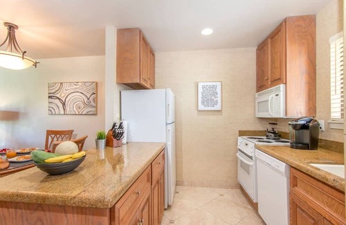 Napa Apartment | Top Floor Napa Condo w/Golf Views Near Wineries