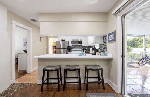 Sarasota House | Private Beach 1 Block To Lido Beach. 1/2 Mile St. Armand Circle