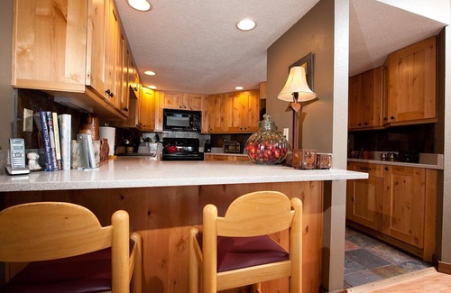 Purgatory Condo | Awesome Views - Heated Pool - Free Ski Shuttle