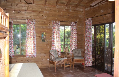 Uvita Cabin | Great views of Ocean and Jungle, Lots of Wildlife, Private Beach Club.....Wi-Fi!