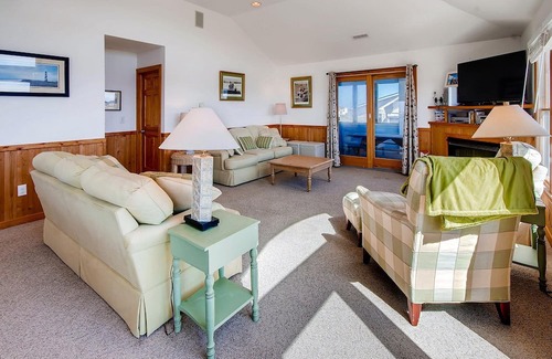 Salvo House | Oceanview - Dog Friendly, Pool, Hot Tub, Game Room