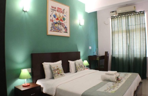Caranzalem House | Comfortable rooms Stay near Miramar Beach