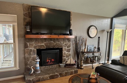 Osage Beach House | Margaritaville Vacation Home on Golf Course & Beautiful Lake View