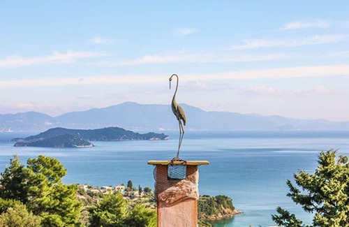 Achladies Apartment | Best location deluxe apartment "Fire" in Villa Stratos near the sea amazing view