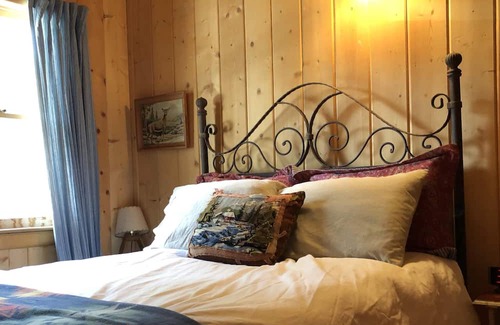 Breckenridge Cabin | The perfect cabin in the mountains, minutes to downtown Breckenridge