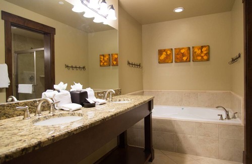 Breckenridge Condo | Grand Lodge on Peak 7 Lux Slopeside Ski In-Ski Out Amenities Galore Feb 17-24