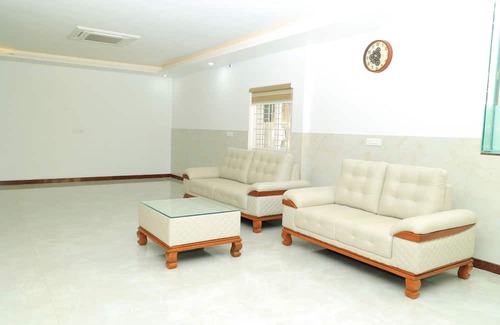 Saravanampatty Hotel | Hotel Vishaka Paark