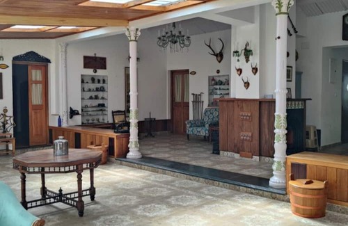 Fern Hill Villa | Brooklyn Villa