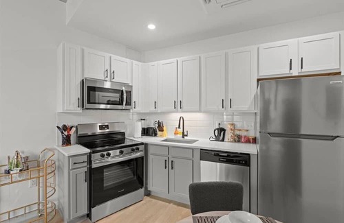 Charlotte Apartment | Luxe 2BR Suite in South End Charlotte