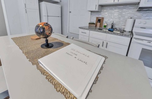 Tampa Apartment | Sunny Tampa Home Near Downtown Stadiums