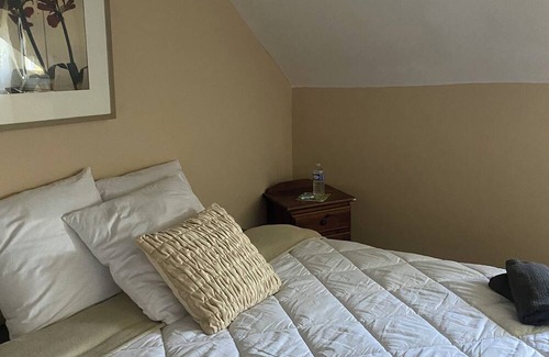 Saint-Cyr-en-Pail Other | Petit château