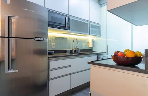 Leblon Apartment | Leblon | 5min da Praia, com workspace e perto do comércio do bairro - por Casapē Rio