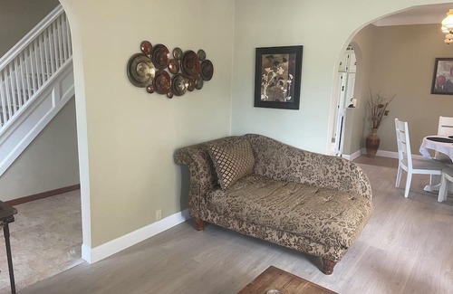 Niagara Falls House | Ultra Close to the Falls