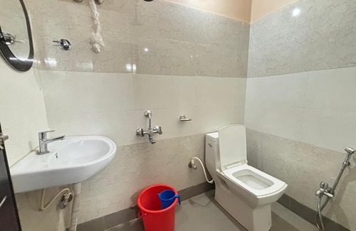 Krishnanagar House | Sri Mayapur Chandrodaya Guest House