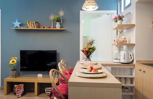 Mar Mikhael Apartment | Boho-Chic 2BR - Apt & Balcony