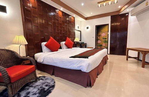 Bang Khla House | Rainbow Arokaya Holistic Longevity Welln
