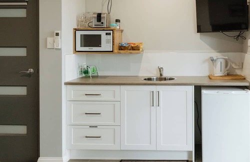 Franklin Hotel | Boat Reflections