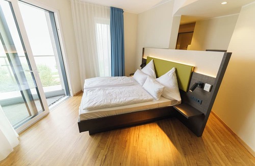 Pellenz Hotel | EinsteinHotel am Römerpark