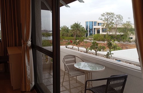 Bang Pakong Villa | Waterfront Royal Villa