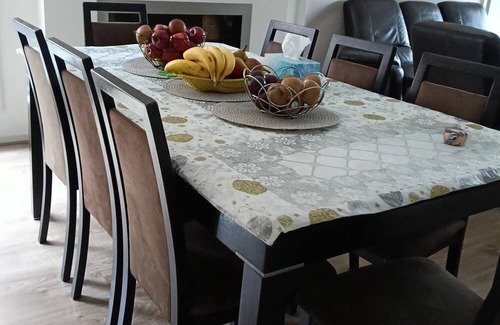 Cranbourne North Apartment | 3 rooms Prime location property 50% discount on all the bookings