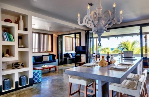 Kralendijk House | Luxury villa with private pool and private beach