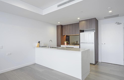 Liverpool Apartment | Liverpool Brand new 2 Br Apt City View + Parkingn