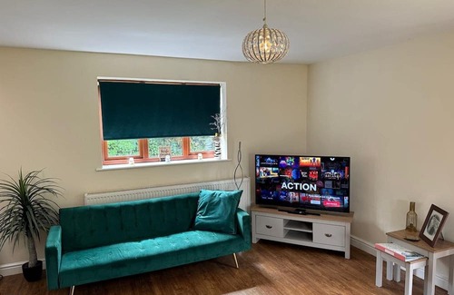 Sibford Gower House | Radway Retreat - Cozy Countryside House