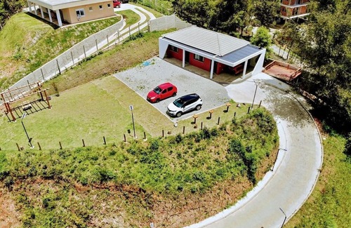 Campos do Jordao House | Casa 2 Lofts | pertinho Ducha de Prata e Capivari | Vista + WI-FI
