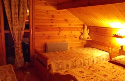 Valfrejus Ski Chalet | 12-PERSON WOODEN CHALET 100 meters from resort center and cable car
