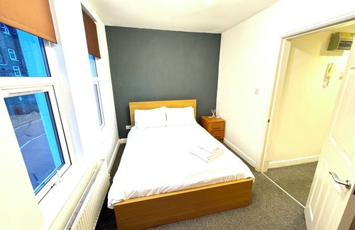 Munster Apartment | Beautiful 1 bed Flat in Fulham near Chelsea Stadium