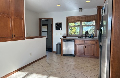 Zimmerman Cabin | Charming Lake Home with endless hosting options!