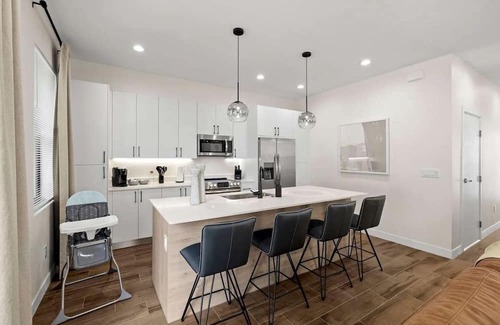 Pinecrest West Park House | Brand New 3BR Home in Tampa w/Patio