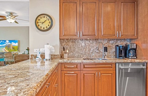 Lahaina Apartment | Stunning Kaanapali Oceanfront!