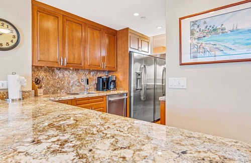 Lahaina Apartment | Stunning Kaanapali Oceanfront!