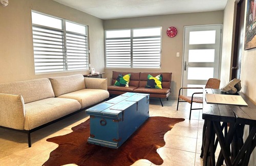 Media Luna House | Casa playero house near various beaches
