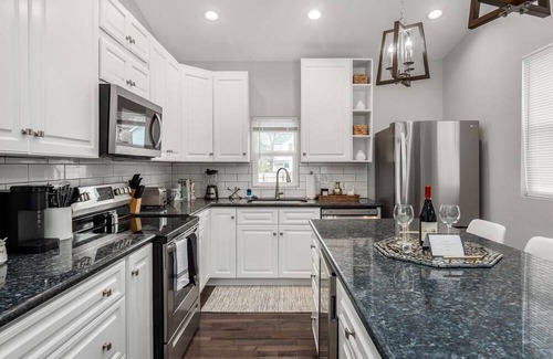 West Columbus House | Charming 4 BR Home in Franklinton