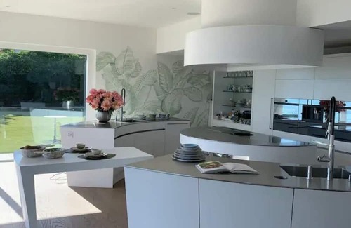 Meilen District Villa | Deluxe Sunny Villa with Alps and Lake Views