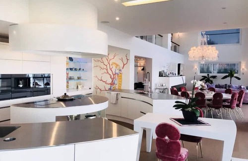 Meilen District Villa | Deluxe Sunny Villa with Alps and Lake Views