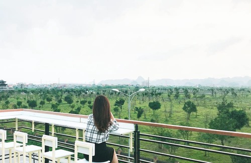 Ninh Binh House | Trang An Ao Dai Homestay - Family room with field view and private bathroom