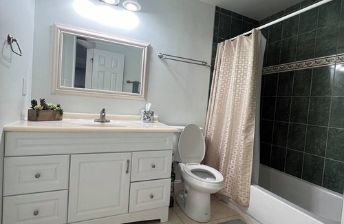 Newington Apartment | Cozy 2-bedroom Basement apartment in charming Lorton near DC