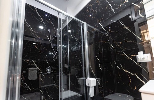 Acradina Apartment | Charming flat with 1 bedroom 1 Large bed +1 Sofa bed , bathroom and full kitchen