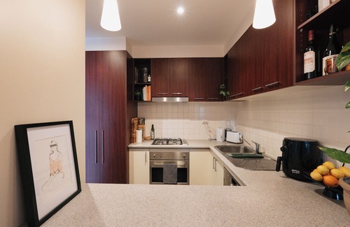 Northcote Apartment | Chic Northside Apartment in Melbourne