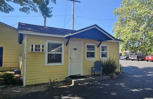 Lakeport Cabin | Cabin with 1 Bedroom and Kitchen