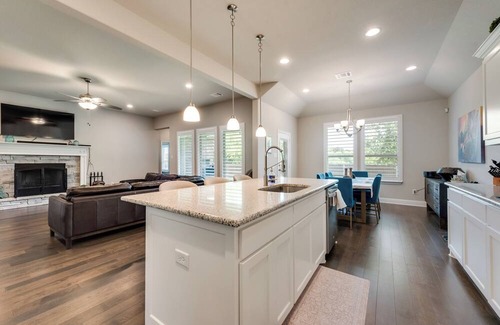 Keene House | Classy 2334 square foot Luxurious Home