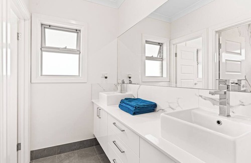 Clearview House | Ultra Luxury Mansion Near Adelaide CBD