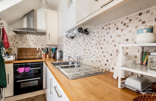 Exeter House | Pass the Keys | Bright and homely in a vibrant area of Exeter